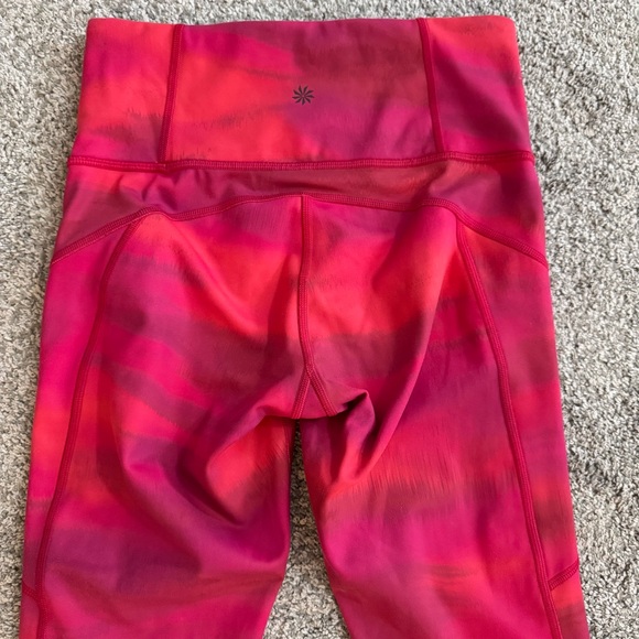 Athleta Rainier Printed Tight Size XS Brilliance Warm Pink Purple 24 x 26 - Picture 15 of 16